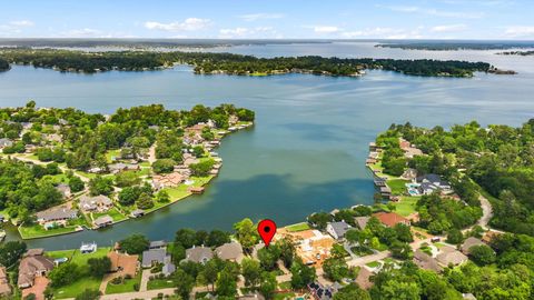 Photo of 130 Lakeside Drive, Montgomery, TX 77356 (MLS # 44841495)