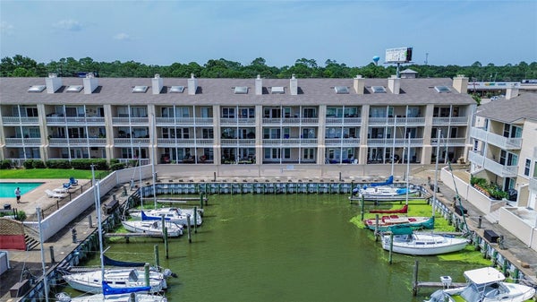 4747 NASA PKWY APT 206, SEABROOK, TX 77586 - Image cde103d5d42d97f0eded3cc2c7a500bb/2053277160