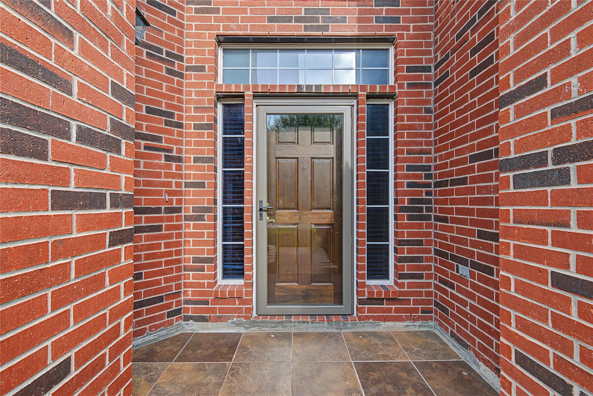 219 Nina Lane Lane W