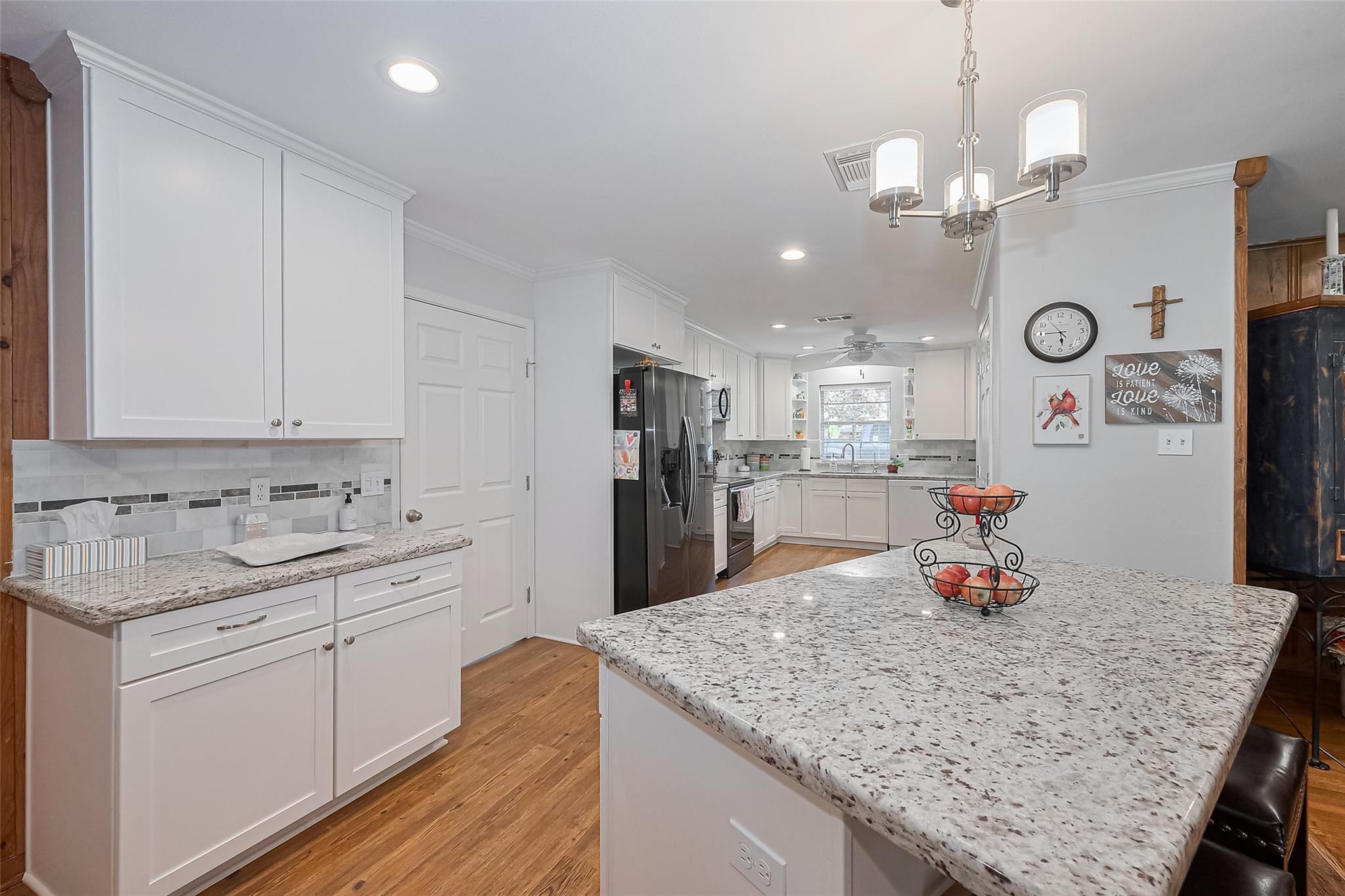 1535 Spring Hills Drive