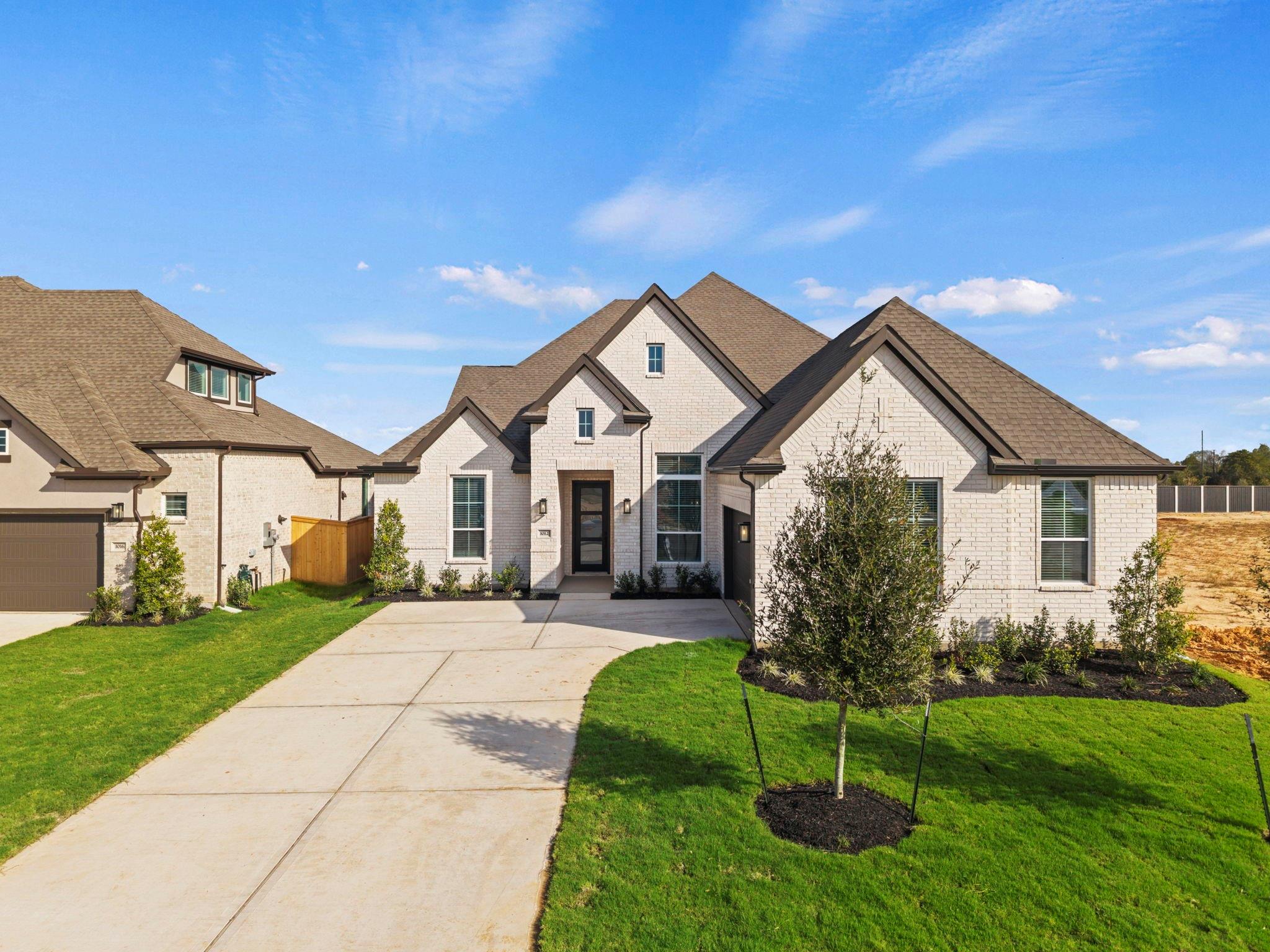 1012 Moss Vista Lane