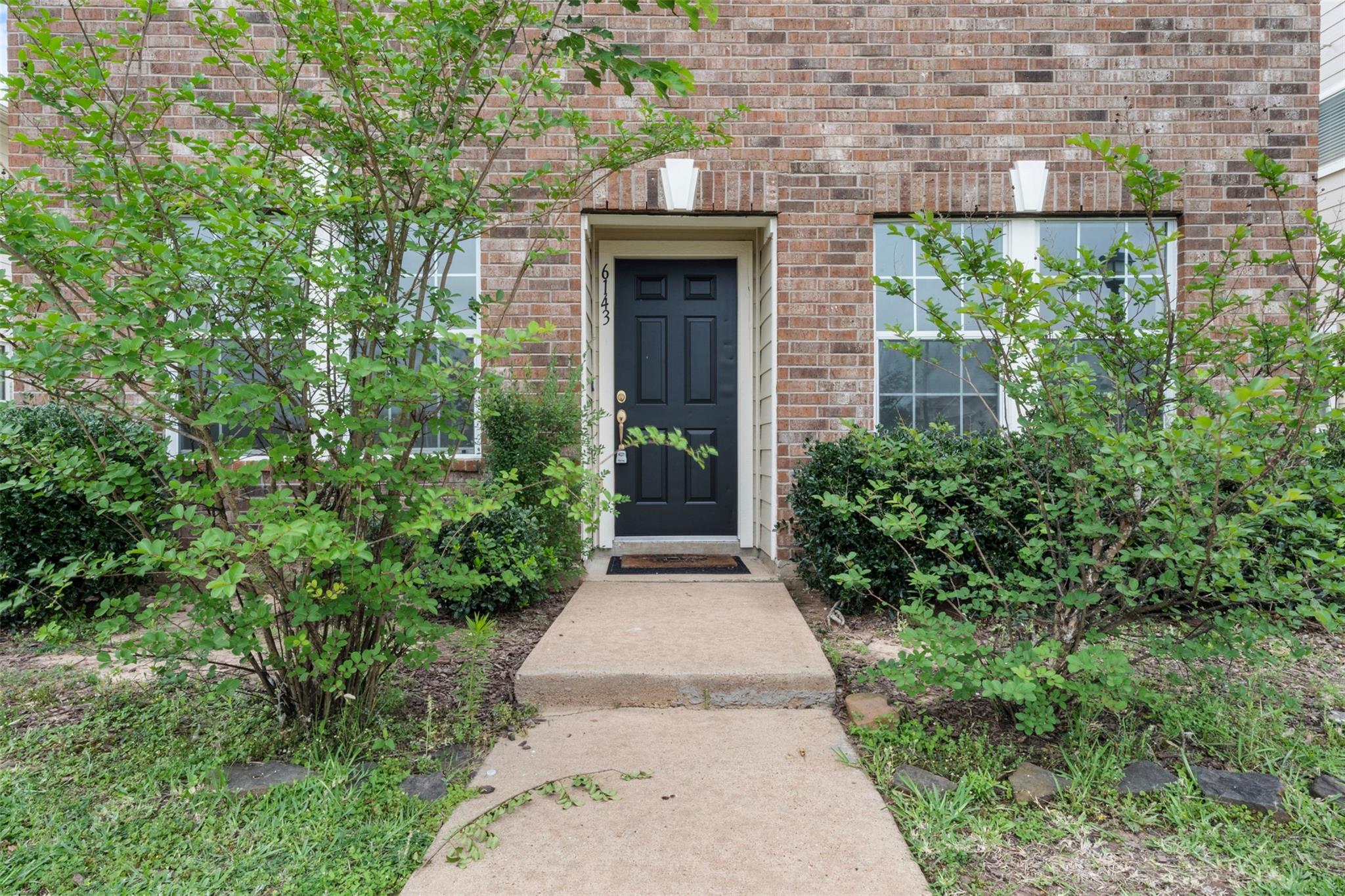 6143 Settlers Lake Circle E