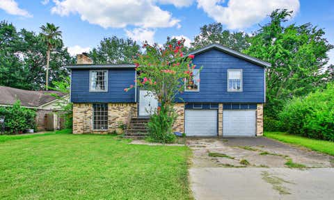 Photo of 13115 Maxim Drive, Houston, TX 77065 (MLS # 71319033)