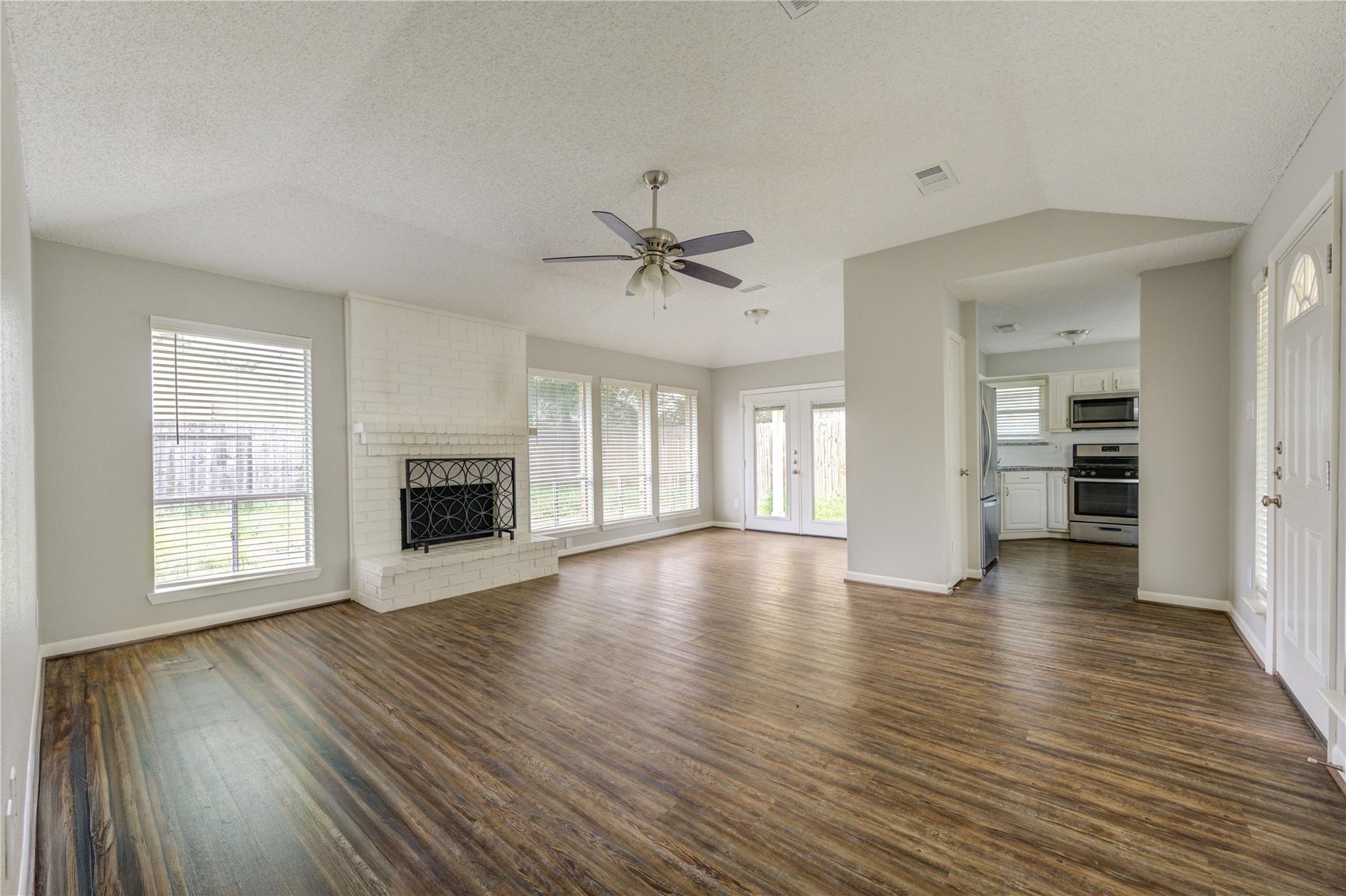 1206 Park Lane