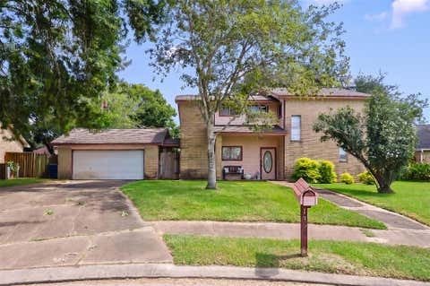 Photo of 1325 Molina Court, Angleton, TX 77515 (MLS # 43780991)