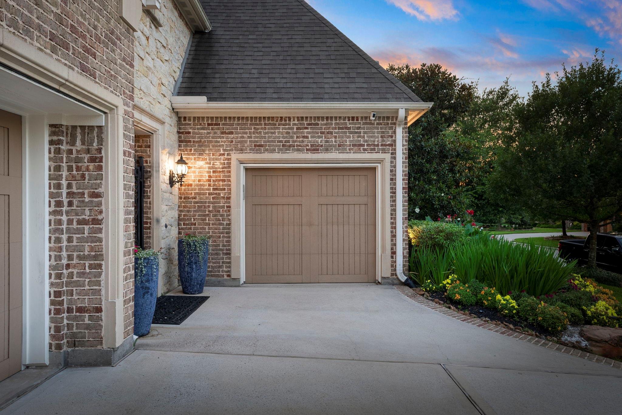 119 W Cresta Bend Place