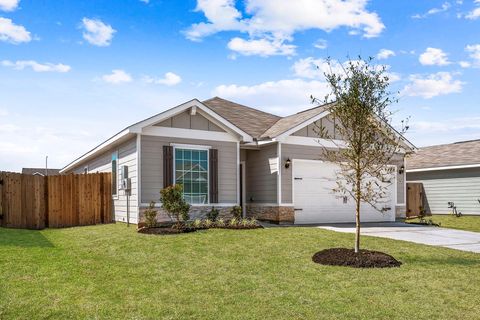 Photo of 335 Kingston Way, Waller, TX 77484 (MLS # 59277575)