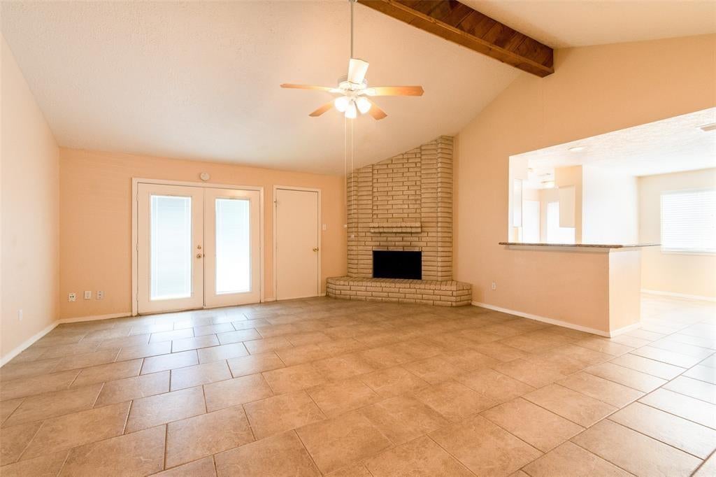 2527 Colonial Ridge Drive