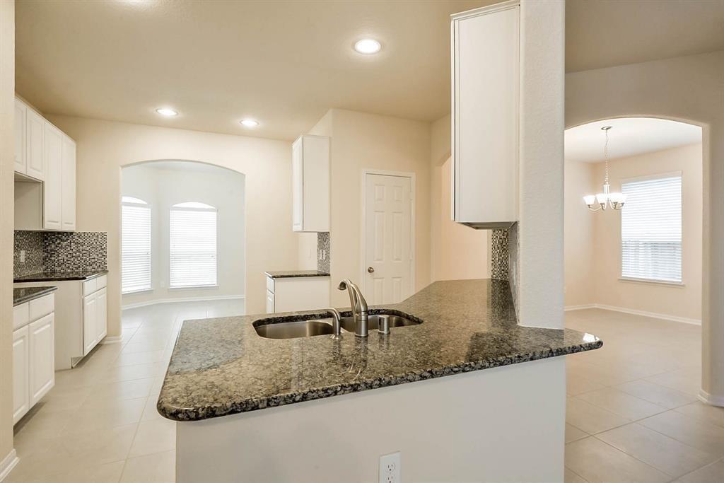 4211 Fair Country Lane