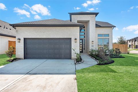 Photo of 402 Sunlit Valley Circle, Richmond, TX 77406 (MLS # 29858258)