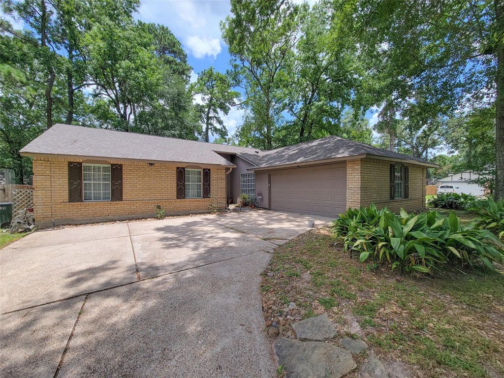 Photo of 3735 Hickory Knob Drive, Houston, TX 77339 (MLS # 5884357)