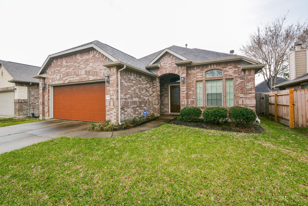 Photo of 7215 Casita Drive, Magnolia, TX 77354 (MLS # 86277343)
