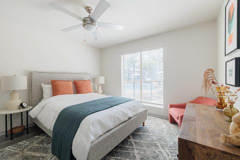 Photo of 200 Hallow Tree Lane #1112-2, Houston, TX 77090 (MLS # 51381545)