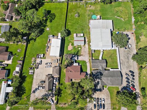 Photo of 1211 Pecan Street, Channelview, TX 77530 (MLS # 10432353)