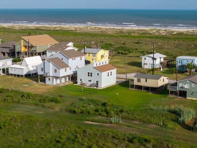 Photo of 207 Beachfront Drive, Matagorda, TX 77457 (MLS # 43353784)