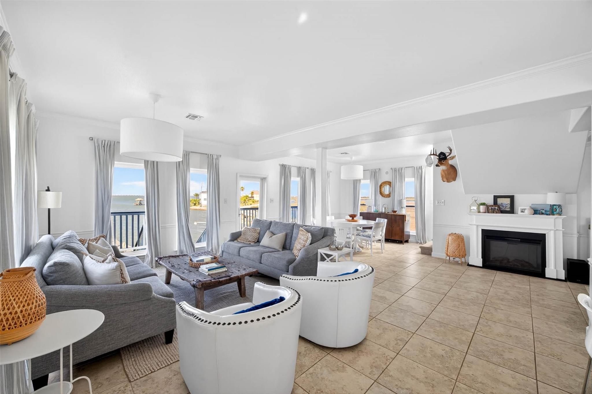 Galveston, Texas, 77554, United States, 4 Bedrooms Bedrooms, ,3 BathroomsBathrooms,Residential,Active,2052005