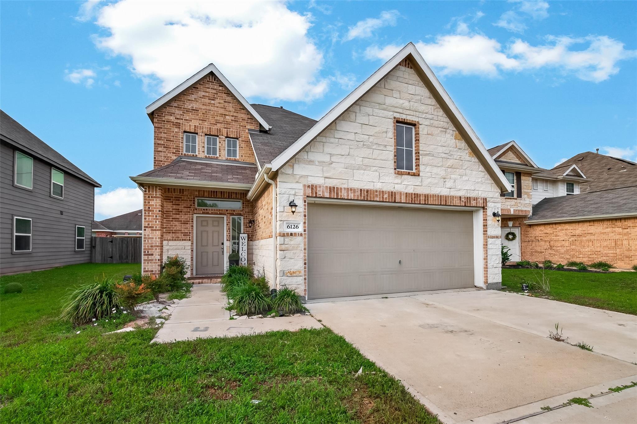 6126 Prince Place Dr