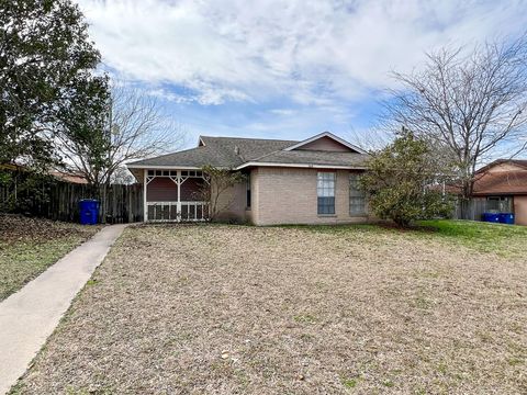 Photo of 709 Ruth Ct Ct #A, Navasota, TX 77868 (MLS # 31976366)