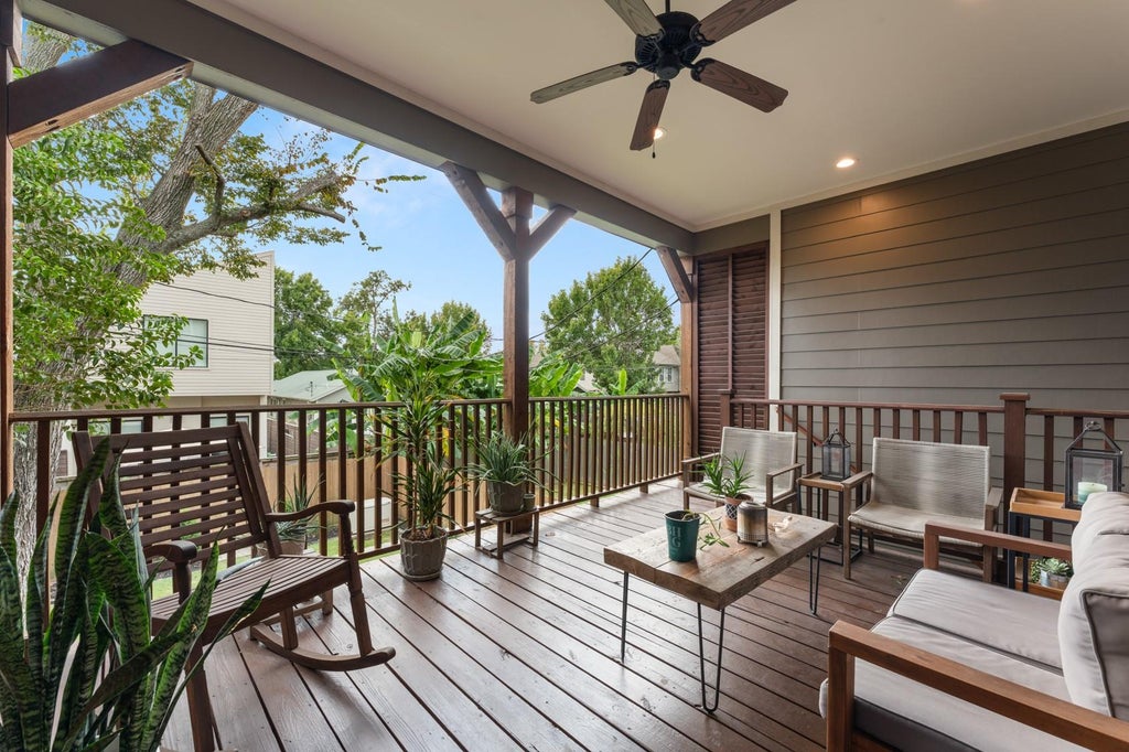 Photo of 836 E 24th Street, Houston, TX 77009 (MLS # 19811344)