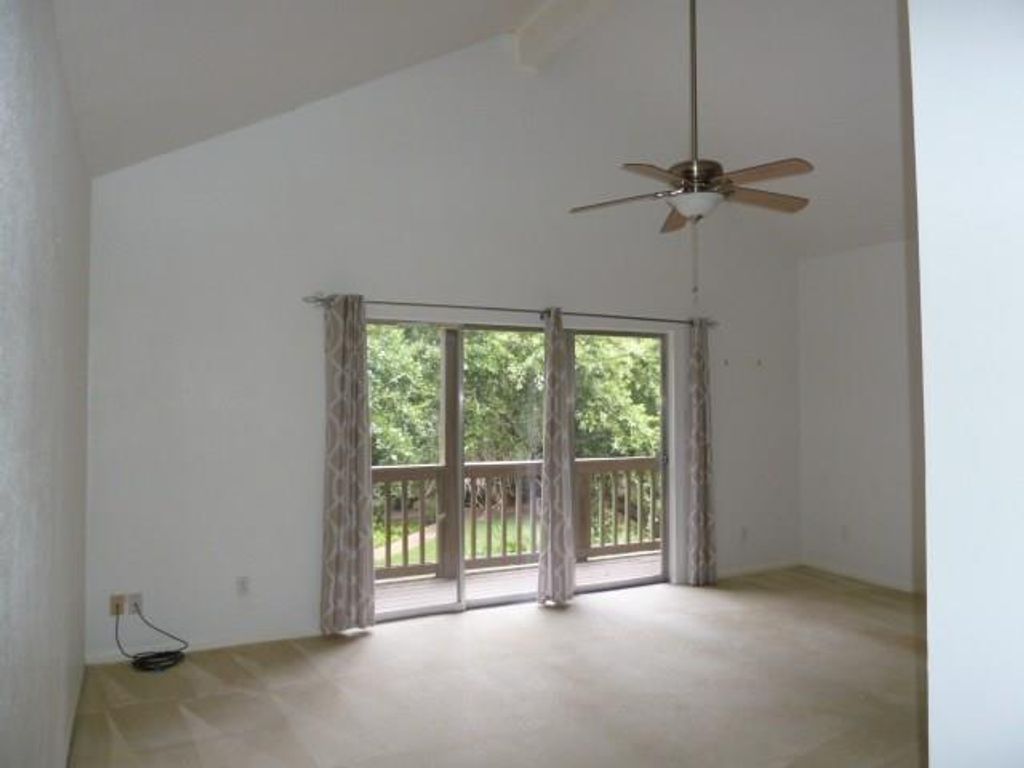 Photo of 2100 Tanglewilde Street #512, Houston, TX 77063 (MLS # 81641840)