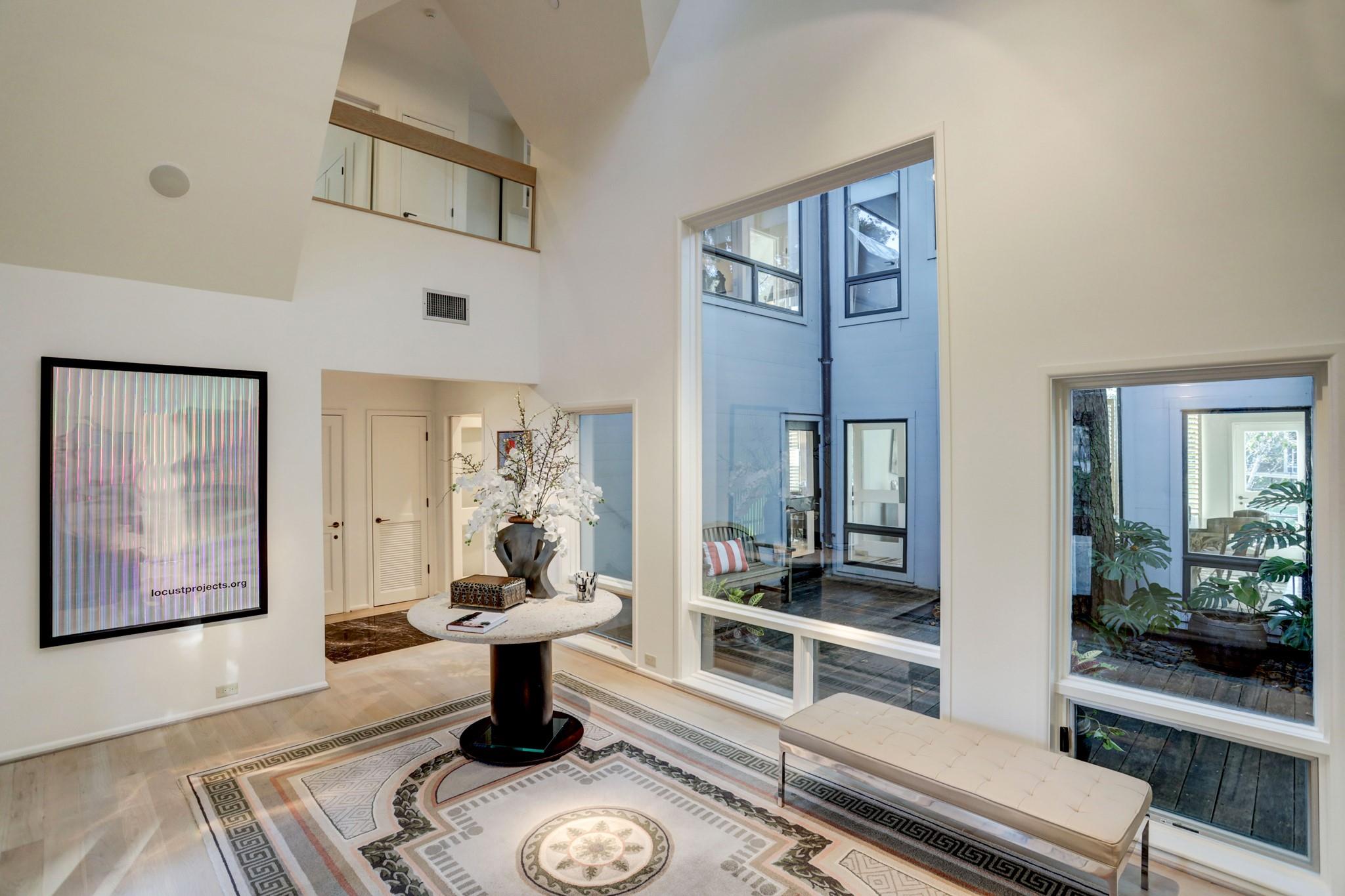 2003 Arrowwood Circle N