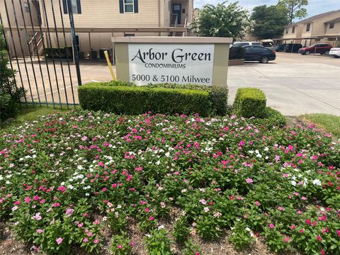 Photo of 5100 Milwee Street #141, Houston, TX 77092 (MLS # 3325039)