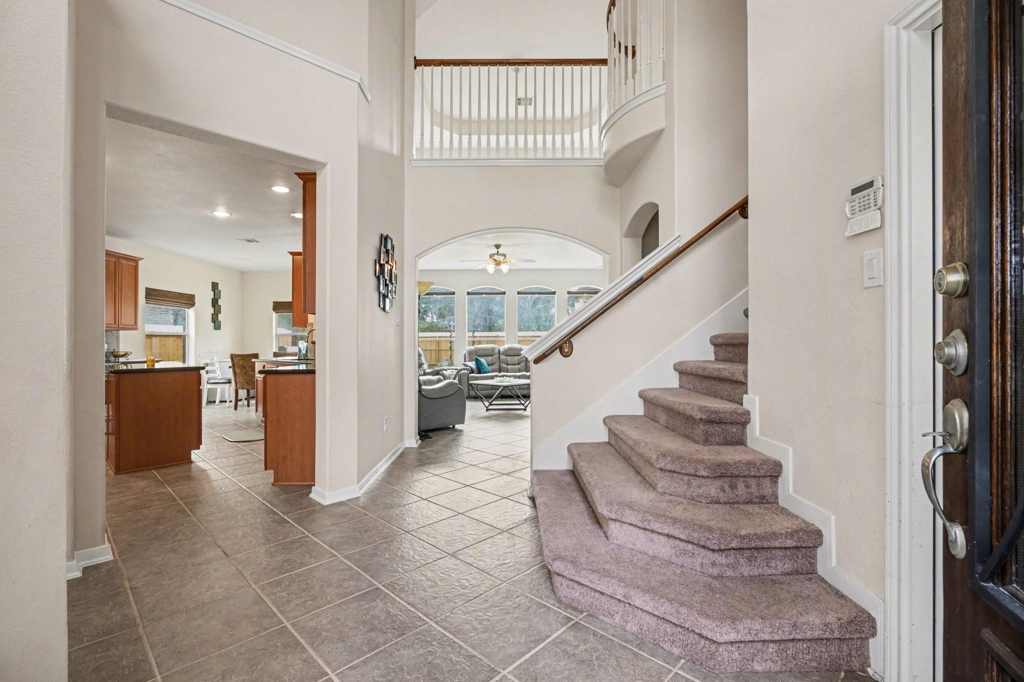 806 Dawn Ridge Way