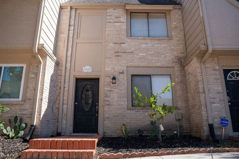 Photo of 6482 Alisa Lane #618, Houston, TX 77084 (MLS # 45354730) Photo of 6482 Alisa Lane #618, Houston, TX 77084 (MLS # 45354730)
