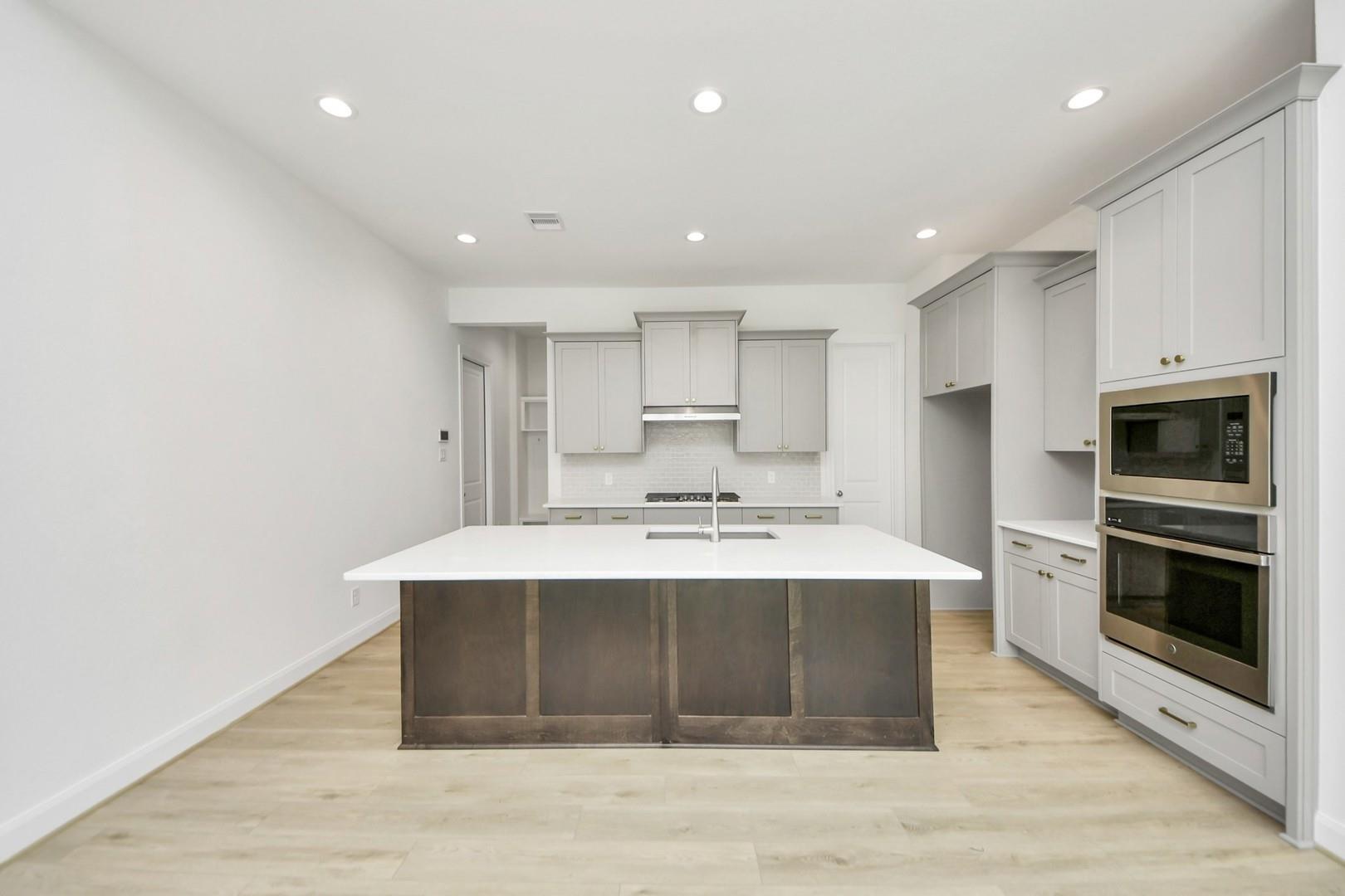 21122 Flowerhorn Drive