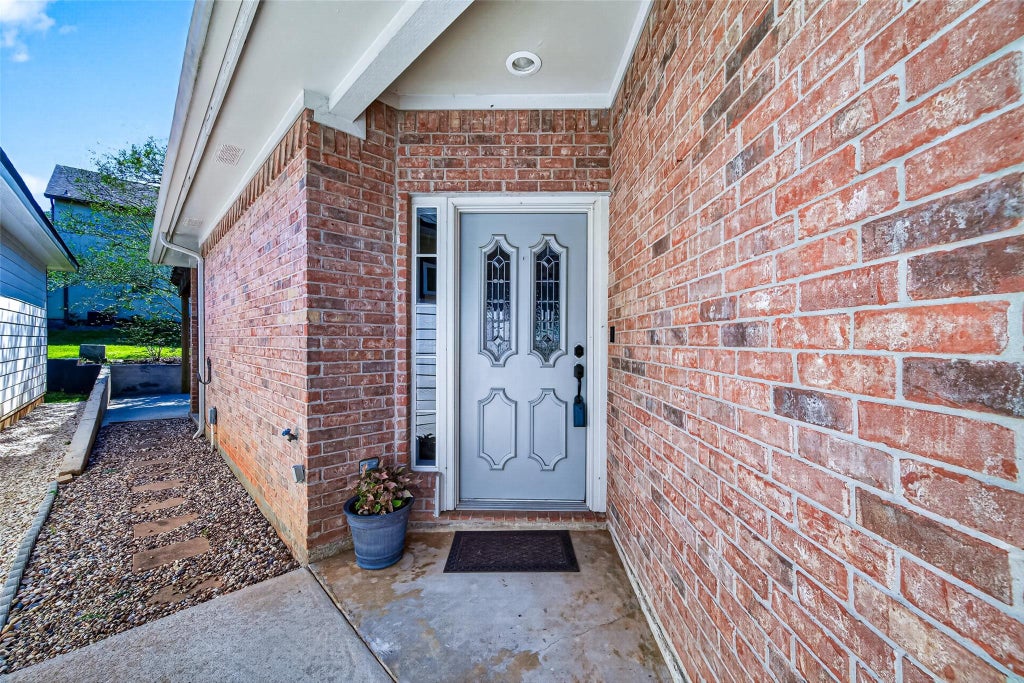 Photo of 103 Fairway View Court, Montgomery, TX 77356 (MLS # 56917862)