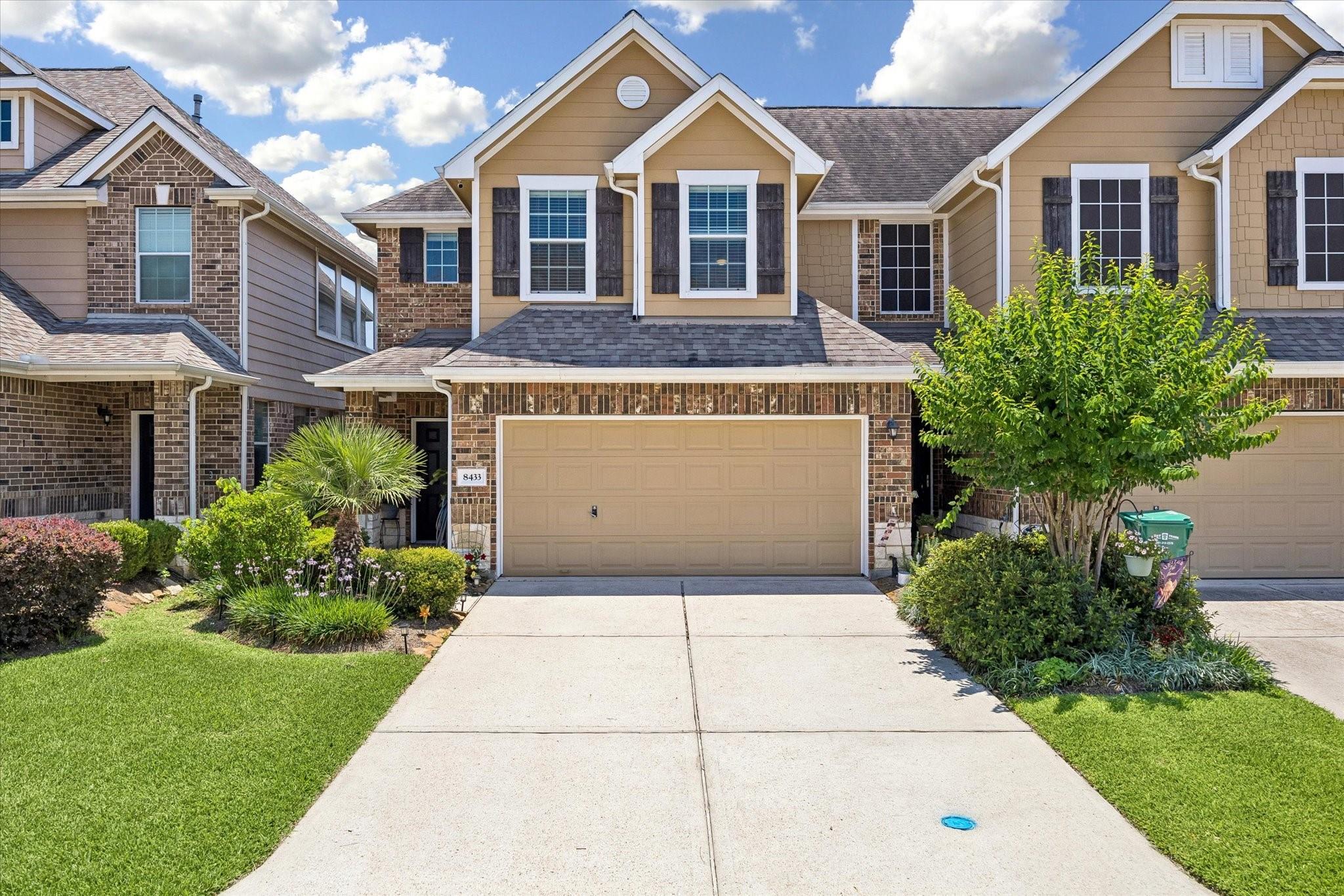 8433 Sunset Loch Drive
