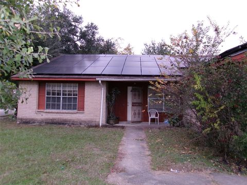 Photo of 3250 Walhalla Drive, Houston, TX 77066 (MLS # 29663883)