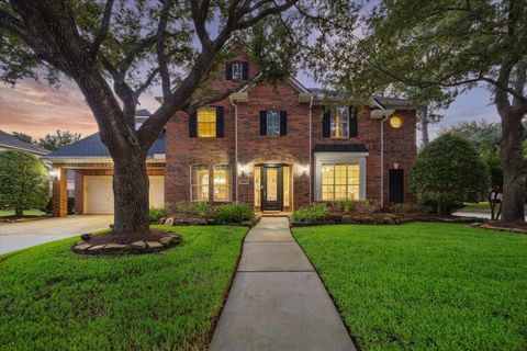 Photo of 18063 Crescent Royale Way, Humble, TX 77346 (MLS # 81004381)