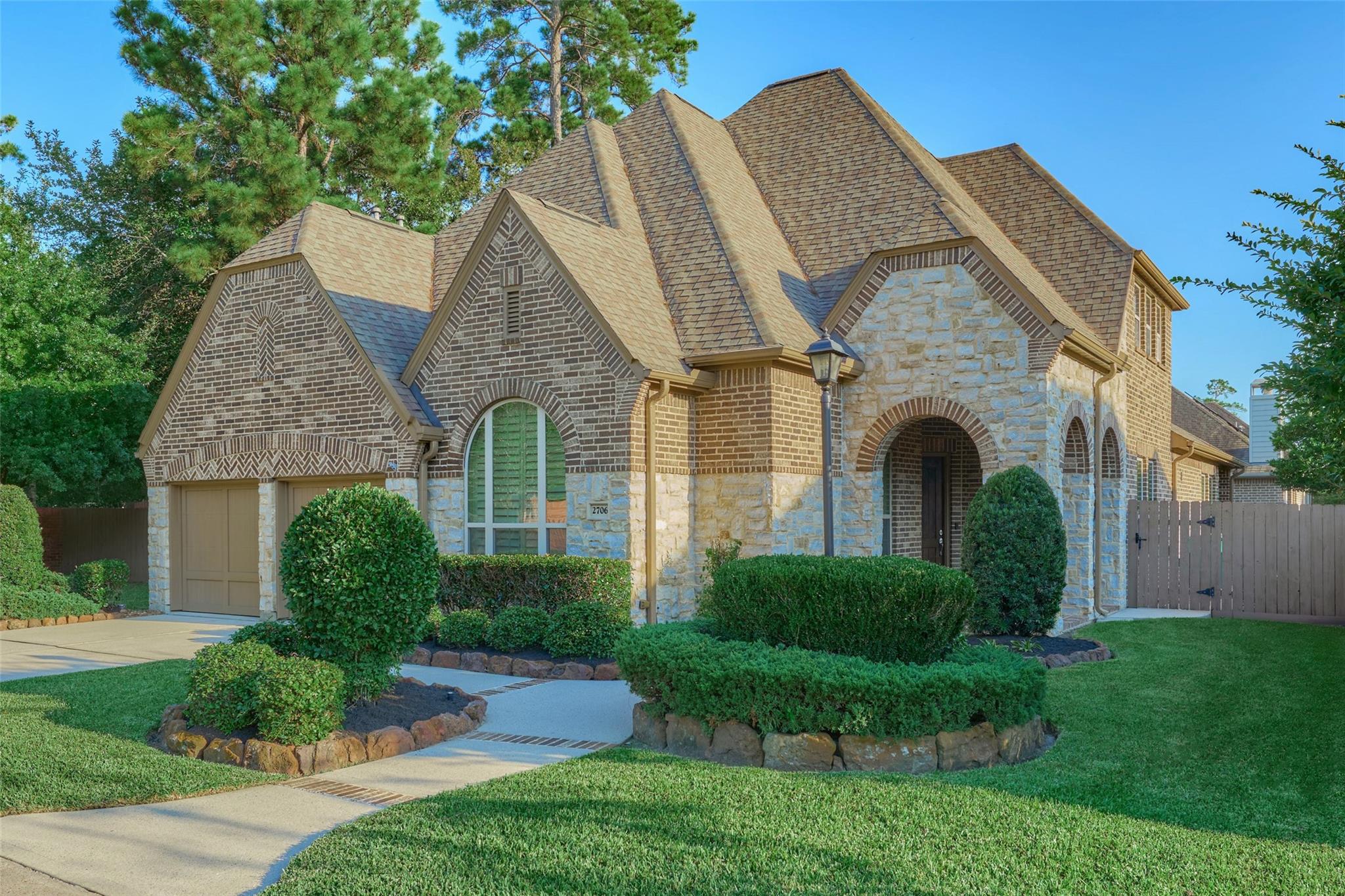 2706 Berners-Lee Ave Court