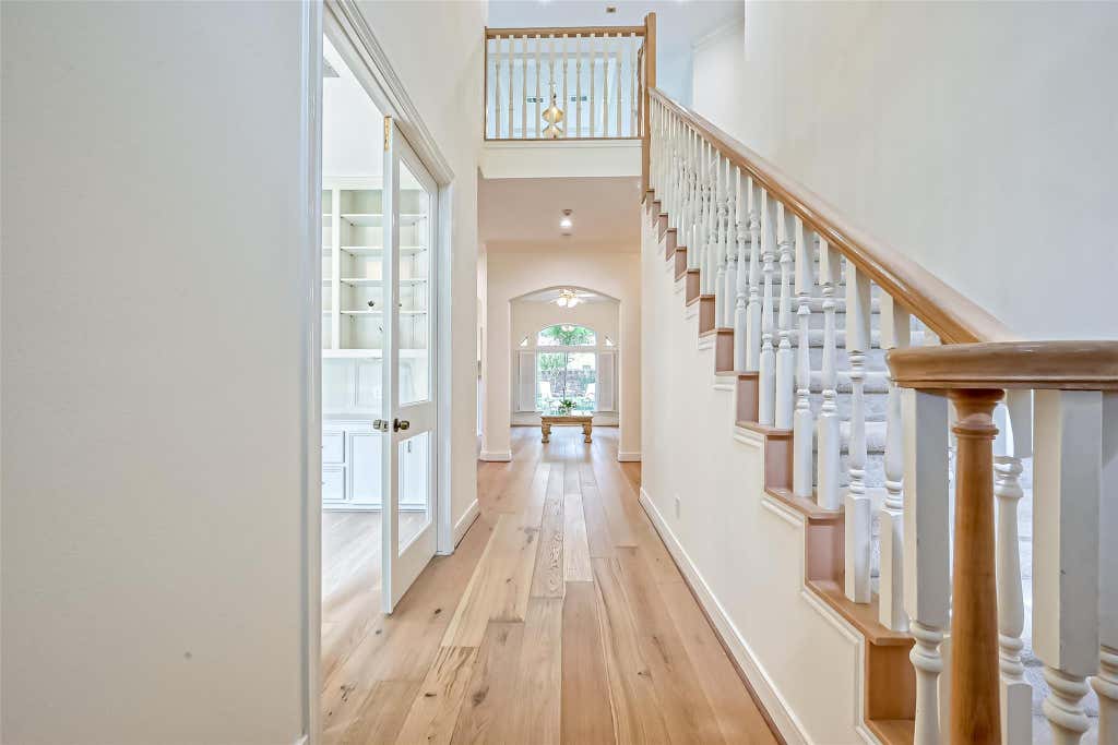Photo of 13719 Ashley Run, Houston, TX 77077 (MLS # 55601250)