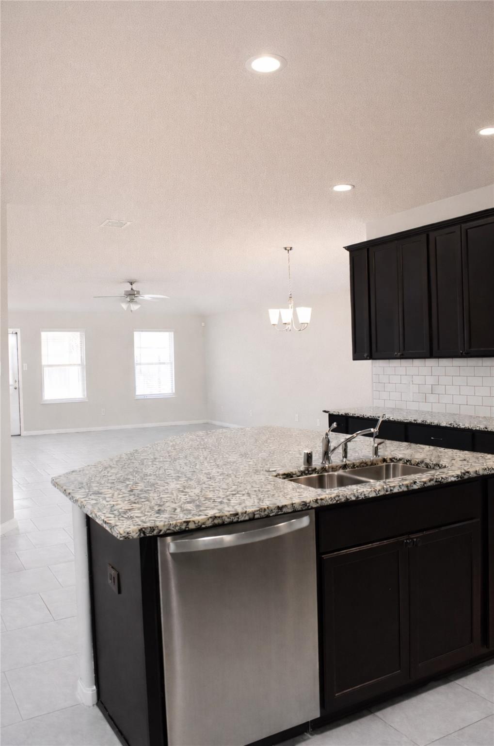 2923 Vales Point Drive