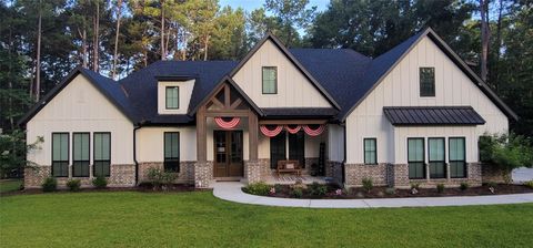 Photo of 797 Lonestar Road, Huntsville, TX 77340 (MLS # 37209502)