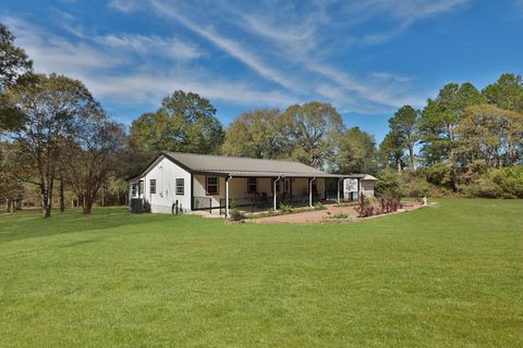 Photo of 6623 County Road 302, Navasota, TX 77868 (MLS # 28173002)