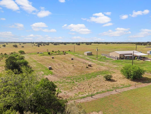 150 PRIVATE ROAD 4001, YOAKUM, TX 77995 - Image ce6a4df5dce44096bbc3deb4a50d1ec1/733513596