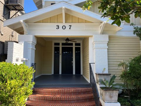 Photo of 307 Stratford Street #2, Houston, TX 77006 (MLS # 73436669)