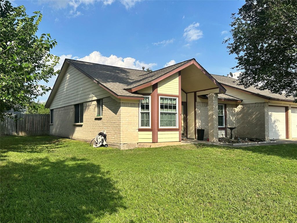 Photo of 16314 N Cross Drive, Houston, TX 77073 (MLS # 96780600)