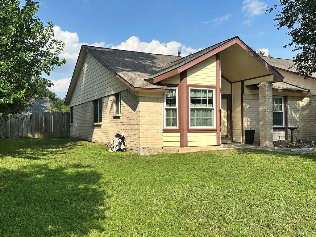 Photo of 16314 N Cross Drive, Houston, TX 77073 (MLS # 96780600)