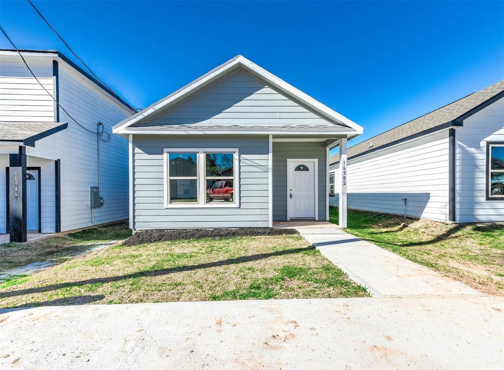 Photo of 16982 W Hammon, Montgomery, TX 77316 (MLS # 96552738)