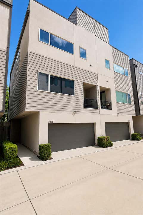Photo of 2376 Commerce Street, Houston, TX 77003 (MLS # 28161004)