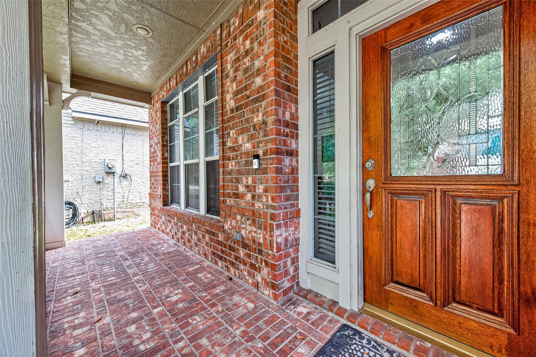 214 Kentwood Ridge Court