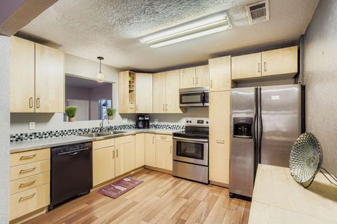 Photo of 935 6th Street, Dickinson, TX 77539 (MLS # 82782486)