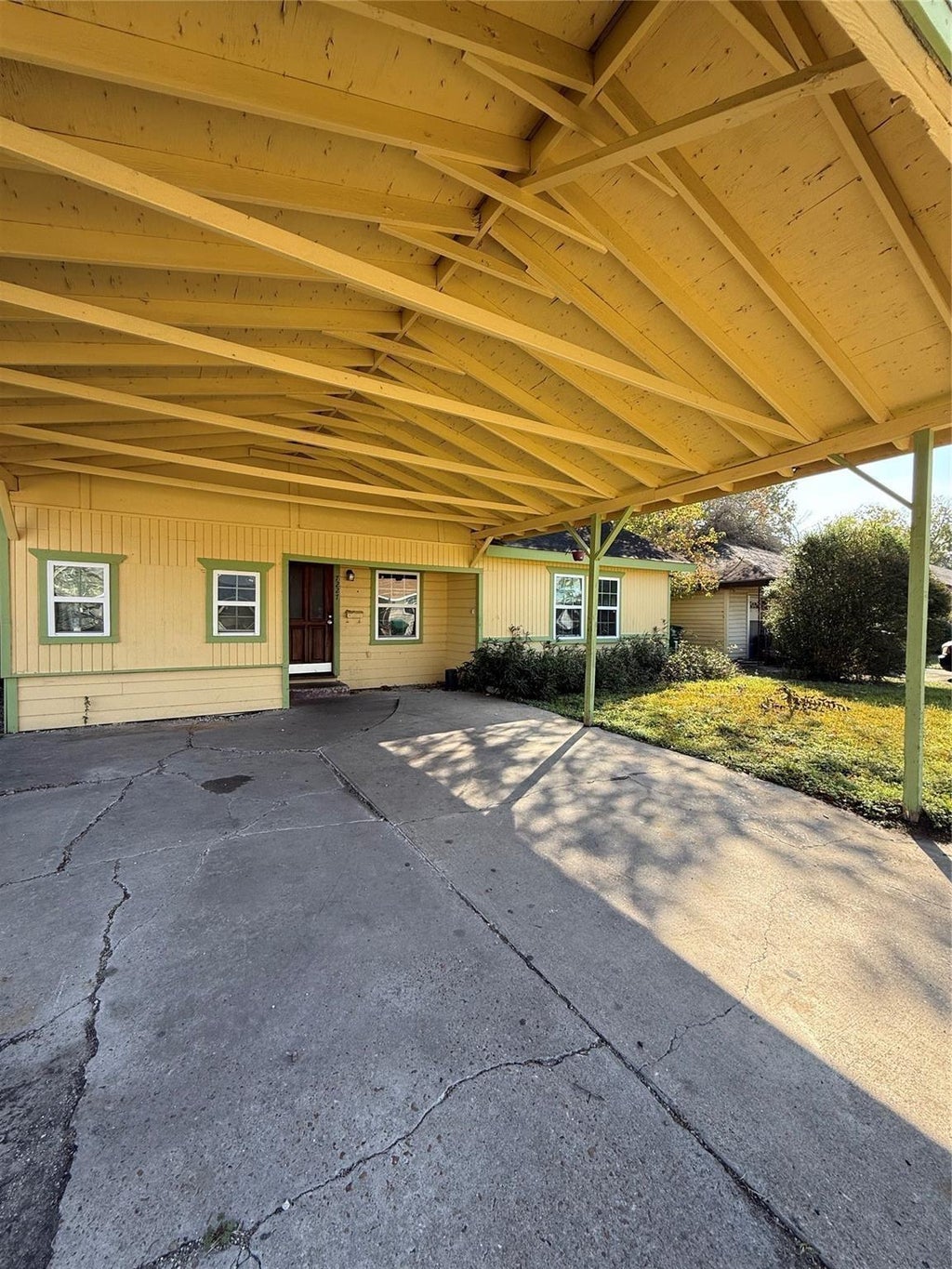 Photo of 7227 Saint Augustine Street, Houston, TX 77021 (MLS # 52797960)