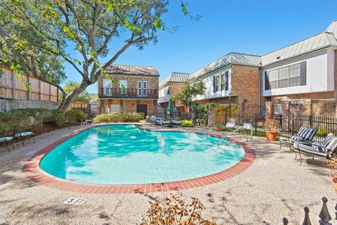 Tiny photo for 2010 Stoney Brook Drive #1, Houston, TX 77063 (MLS # 96099795)