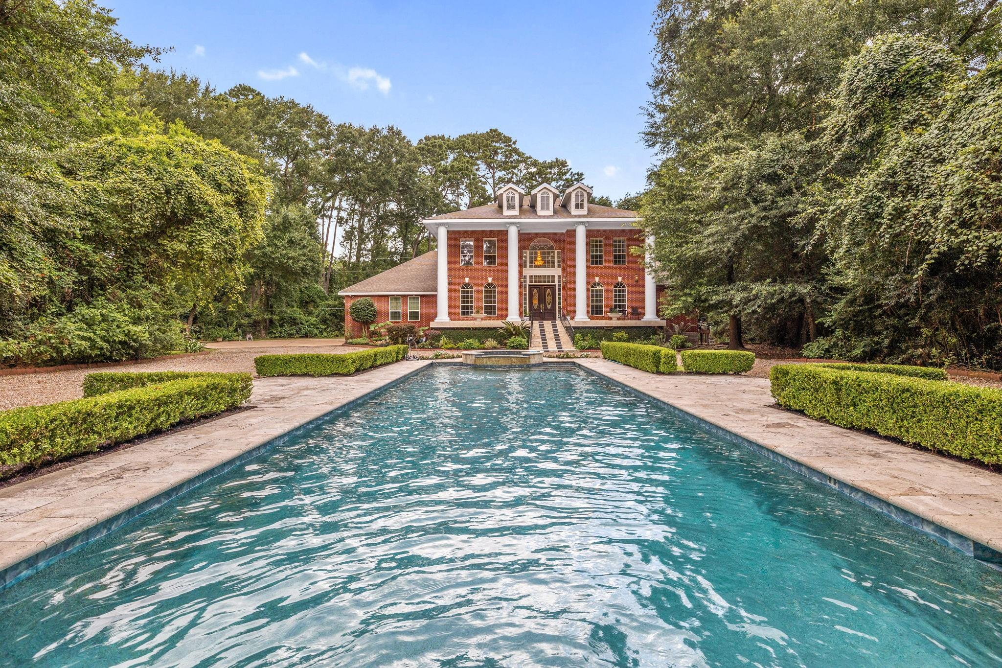 13107 Mansion Court