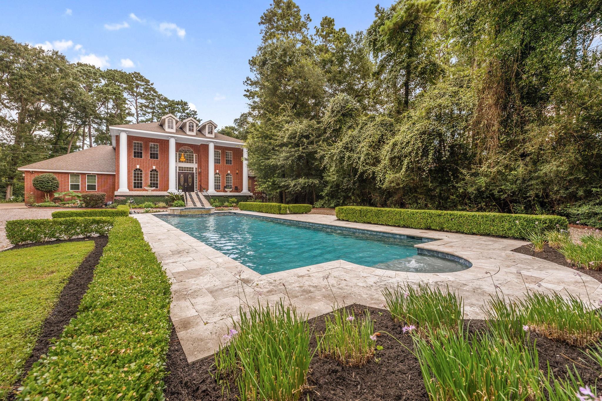 13107 Mansion Court